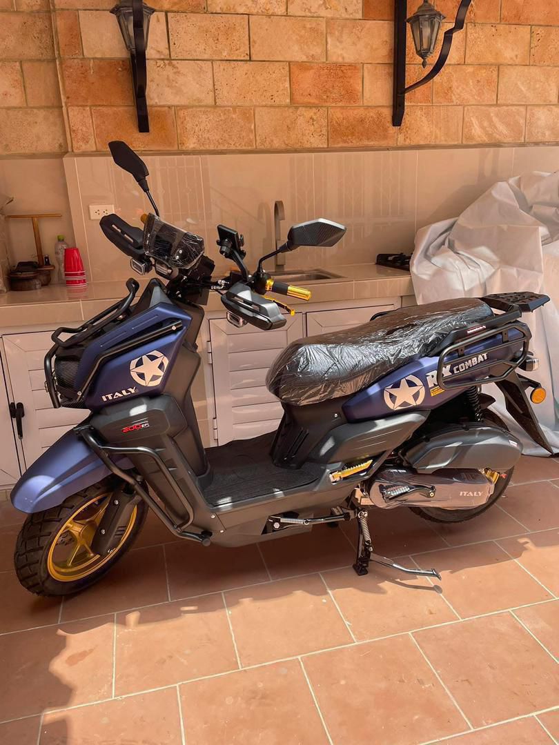 MOTO AUTOMÁTICA ITALY RX COMBAT 2025