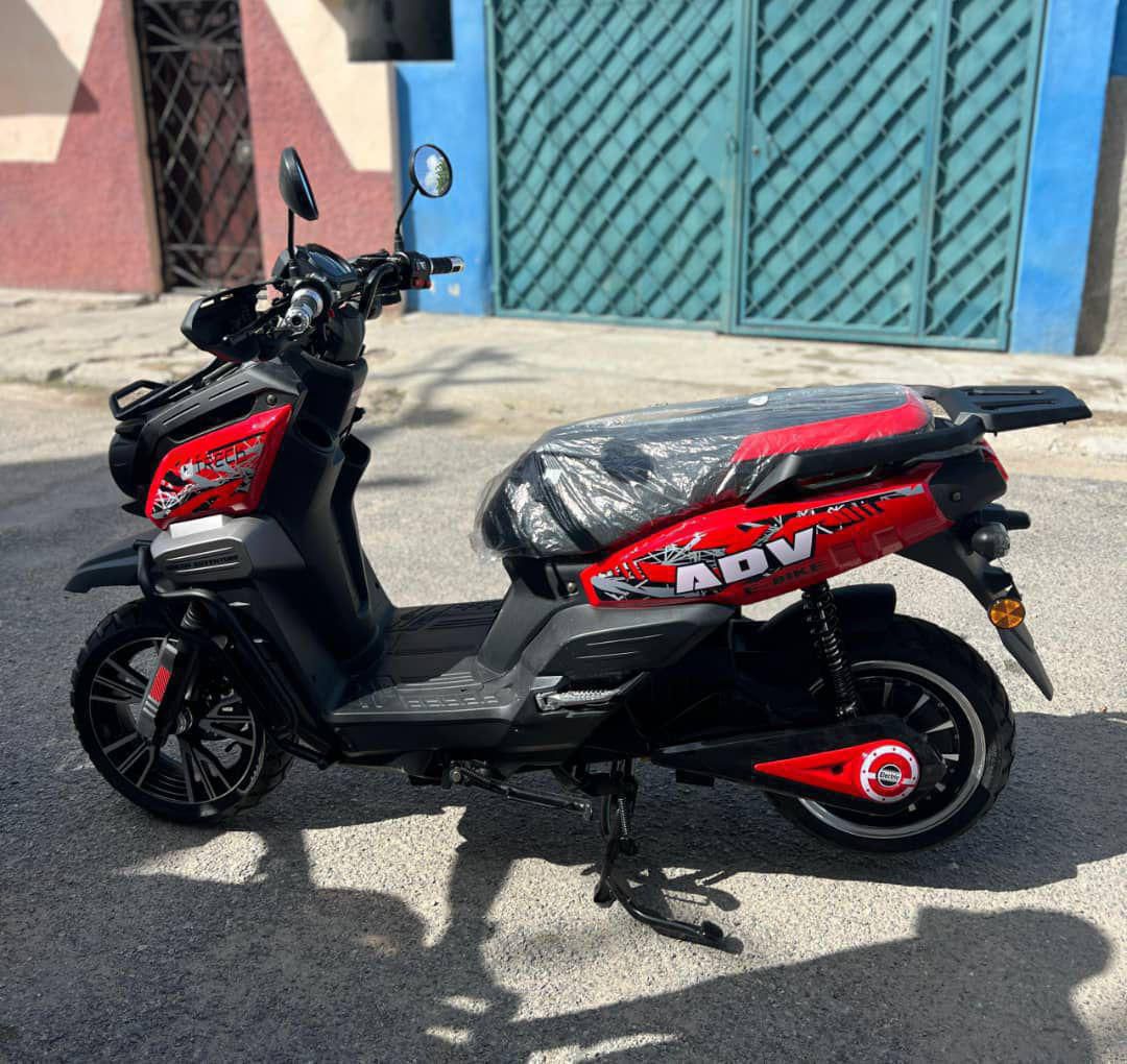 MOTO ELÉCTRICA TRECK ADV 2000w-72v-35ah